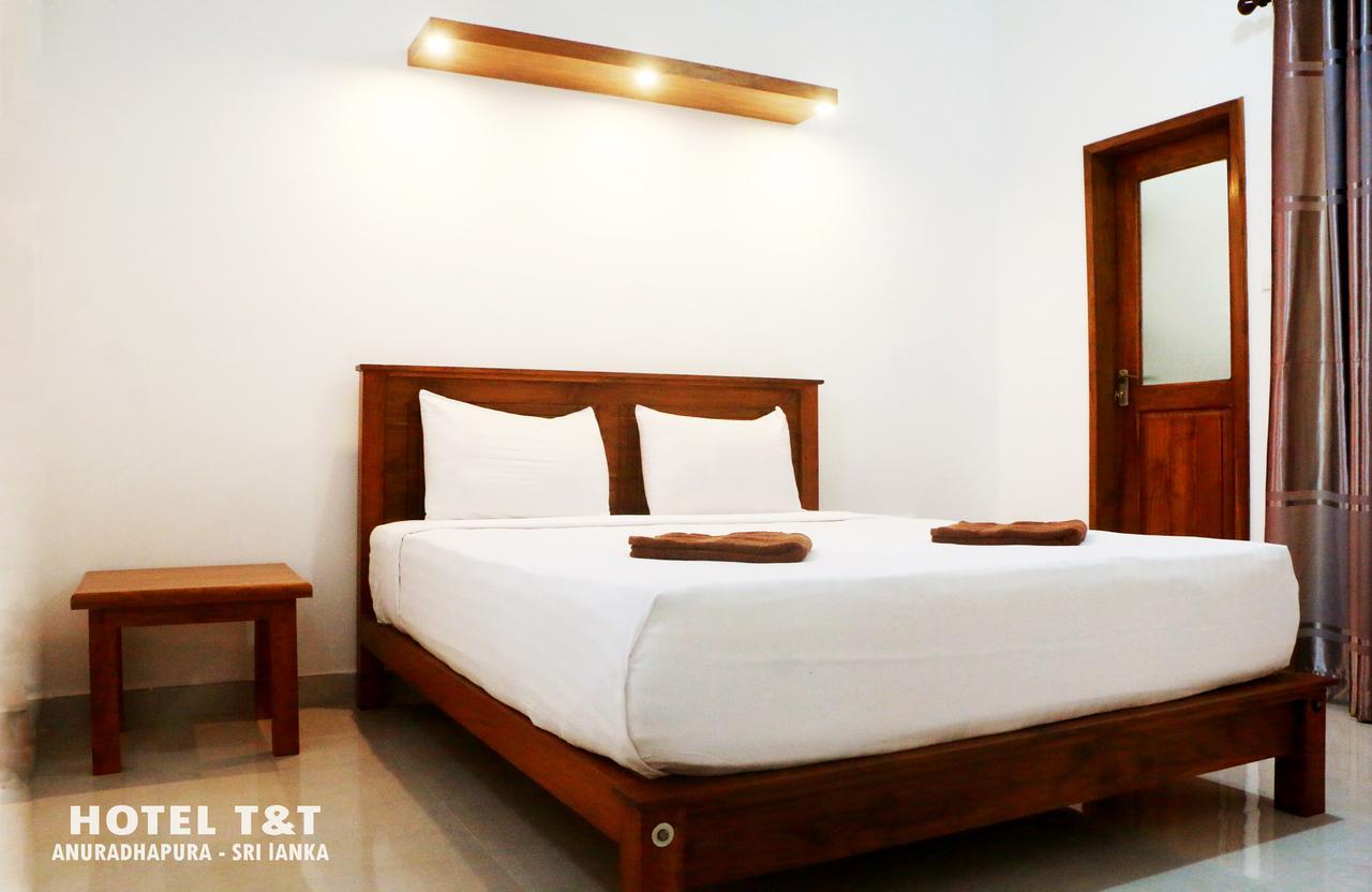 Hotel T & T Anuradhapura Bagian luar foto
